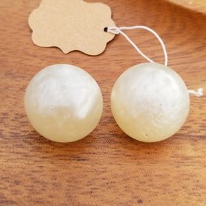 Vintage Pearlescent Button Clip On Earrings